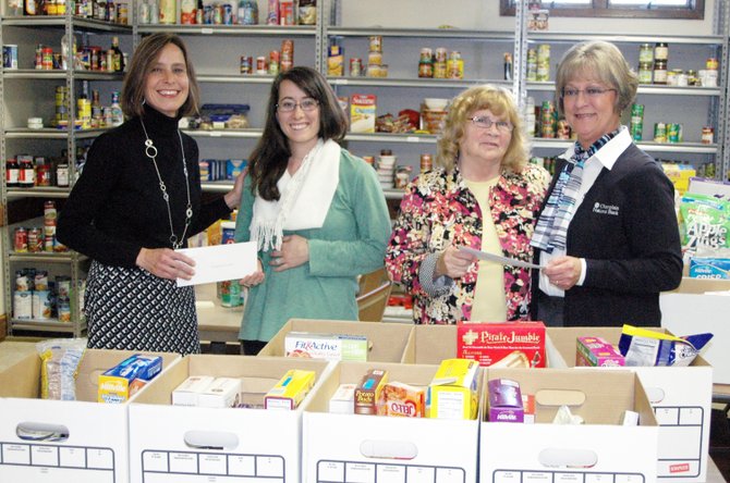  - food_pantry_donation_t670